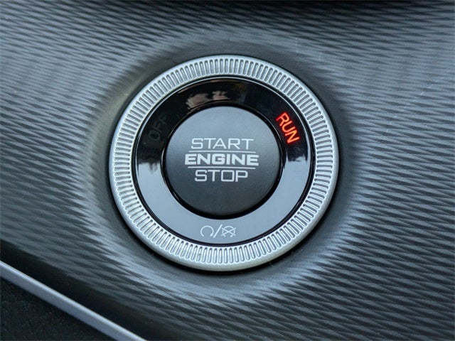 2025 Jeep Grand Cherokee Base