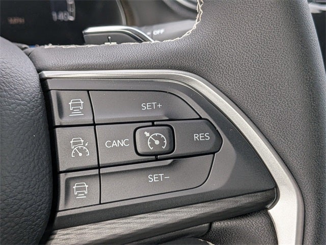 2025 Jeep Grand Cherokee Laredo X