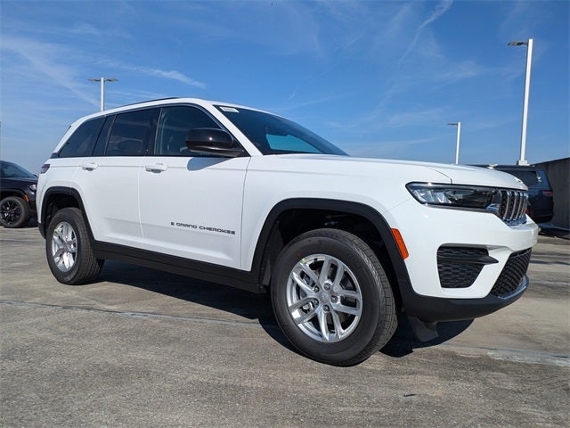 2025 Jeep Grand Cherokee Base