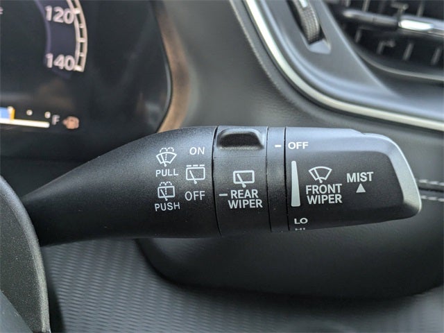 2025 Jeep Grand Cherokee Base