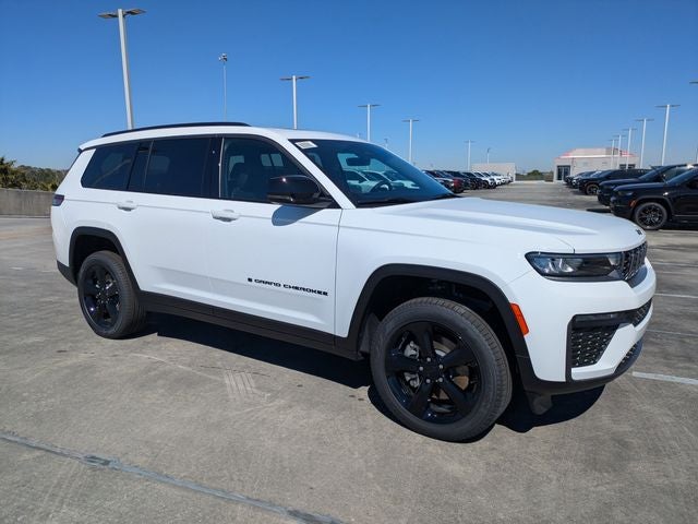 2026 Jeep Grand Cherokee Altitude