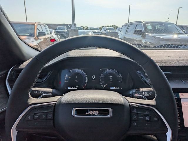 2026 Jeep Grand Cherokee Laredo Altitude