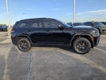 2027 Jeep Grand Cherokee Laredo Altitude