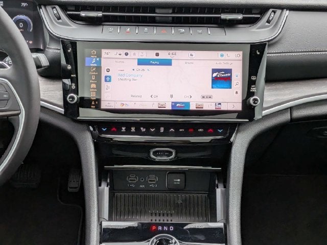 2027 Jeep Grand Cherokee Limited