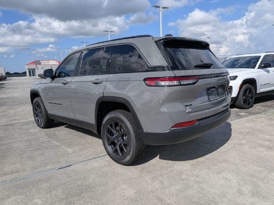 2027 Jeep Grand Cherokee Altitude