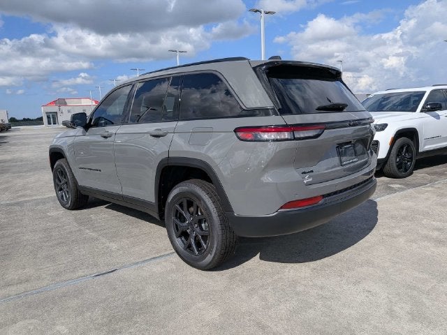 2027 Jeep Grand Cherokee Altitude