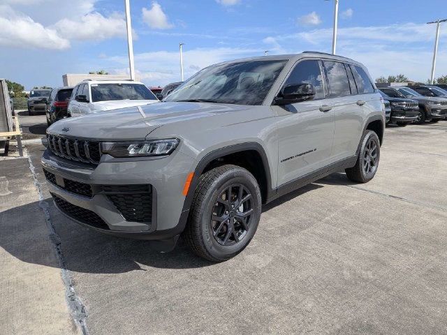 2027 Jeep Grand Cherokee Altitude