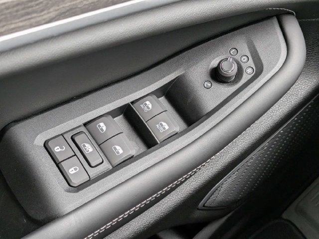 2027 Jeep Grand Cherokee Limited Reserve