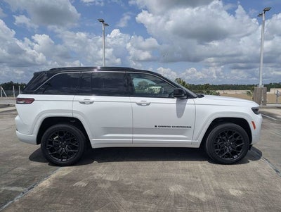 2026 Jeep Grand Cherokee Summit