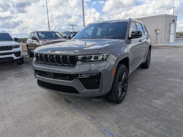 2027 Jeep Grand Cherokee L Limited Reserve