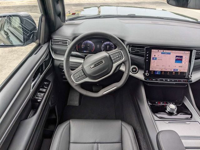 2026 Jeep Grand Wagoneer Base