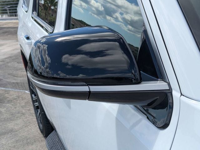 2026 Jeep Grand Wagoneer Base