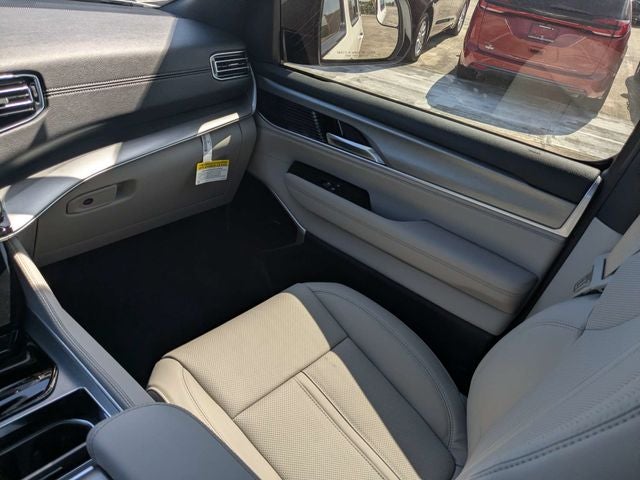 2026 Jeep Grand Wagoneer Base