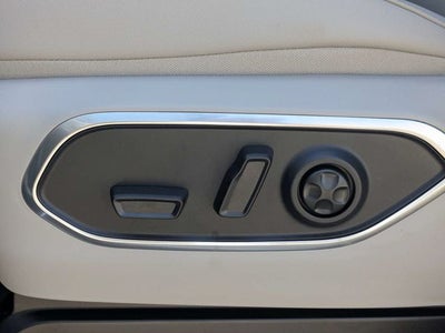 2026 Jeep Grand Wagoneer Base