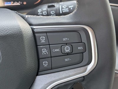 2026 Jeep Grand Wagoneer Base