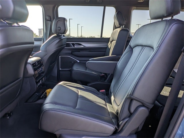 2026 Jeep Grand Wagoneer Base