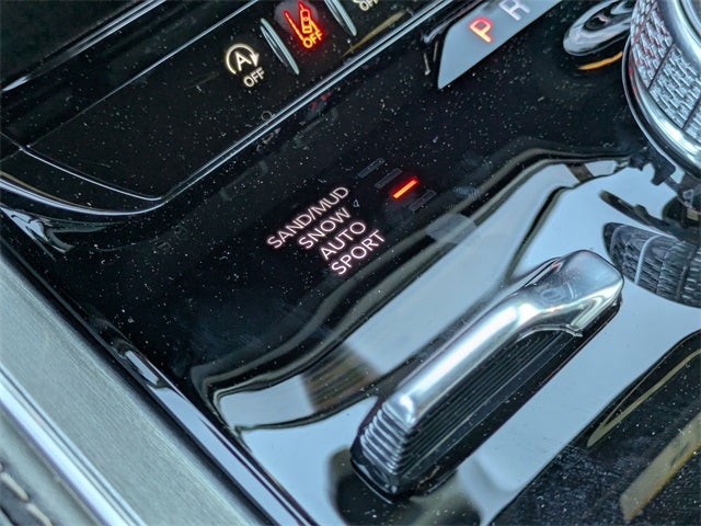 2026 Jeep Grand Wagoneer Base