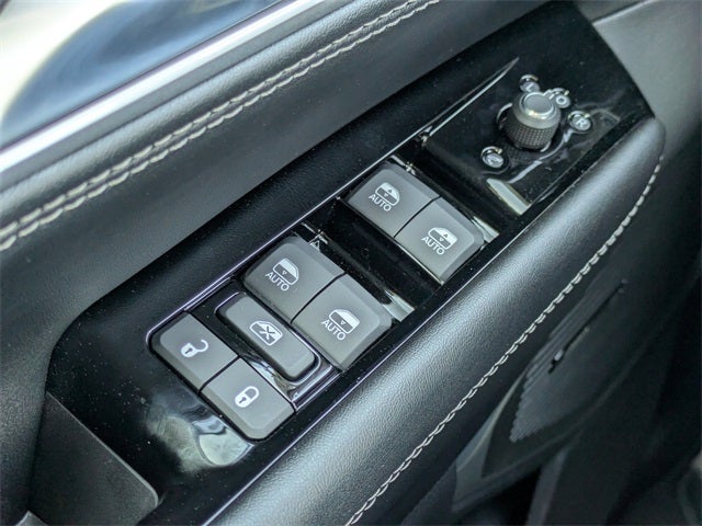 2026 Jeep Grand Wagoneer Base