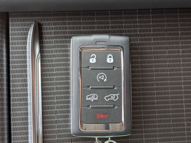 2026 Jeep Grand Wagoneer Summit Obsidian