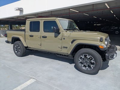 2026 Jeep Gladiator Sahara
