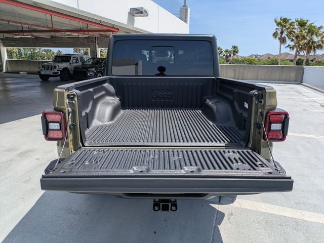 2026 Jeep Gladiator Base