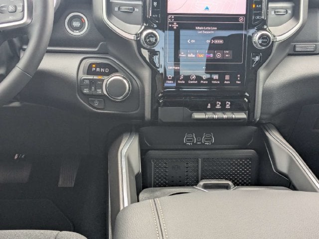 2027 RAM 1500 Big Horn/Lone Star