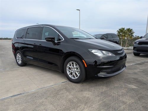 2026 Chrysler Voyager LX