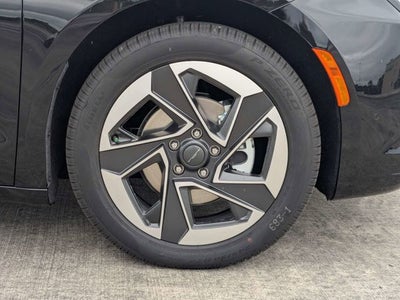2027 Chrysler Pacifica Limited