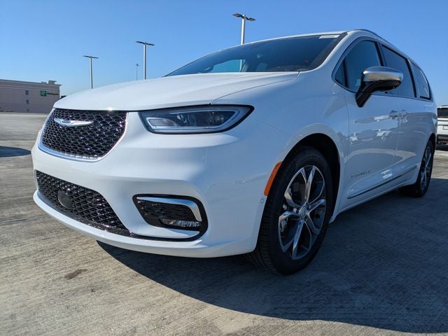 2026 Chrysler Pacifica Pinnacle