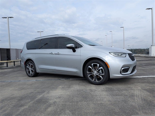 2026 Chrysler Pacifica Pinnacle