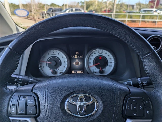 2017 Toyota Sienna SE Premium 8 Passenger