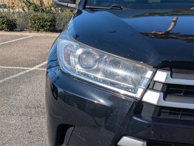 2018 Toyota Highlander Base