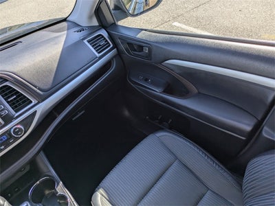 2018 Toyota Highlander Base