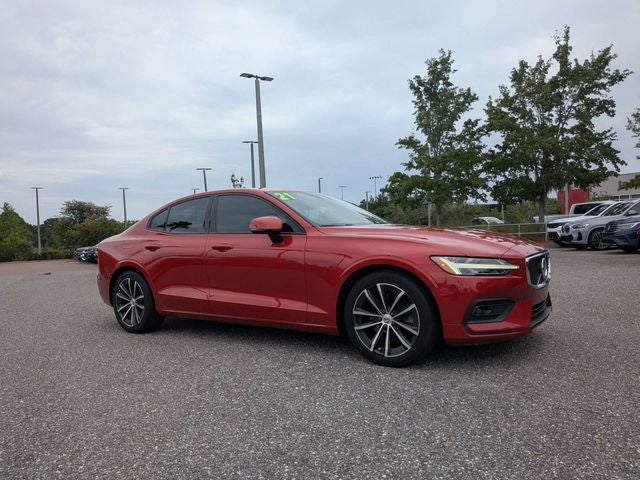 2021 Volvo S60 T5 Momentum