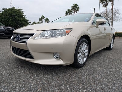 2015 Lexus ES 300h