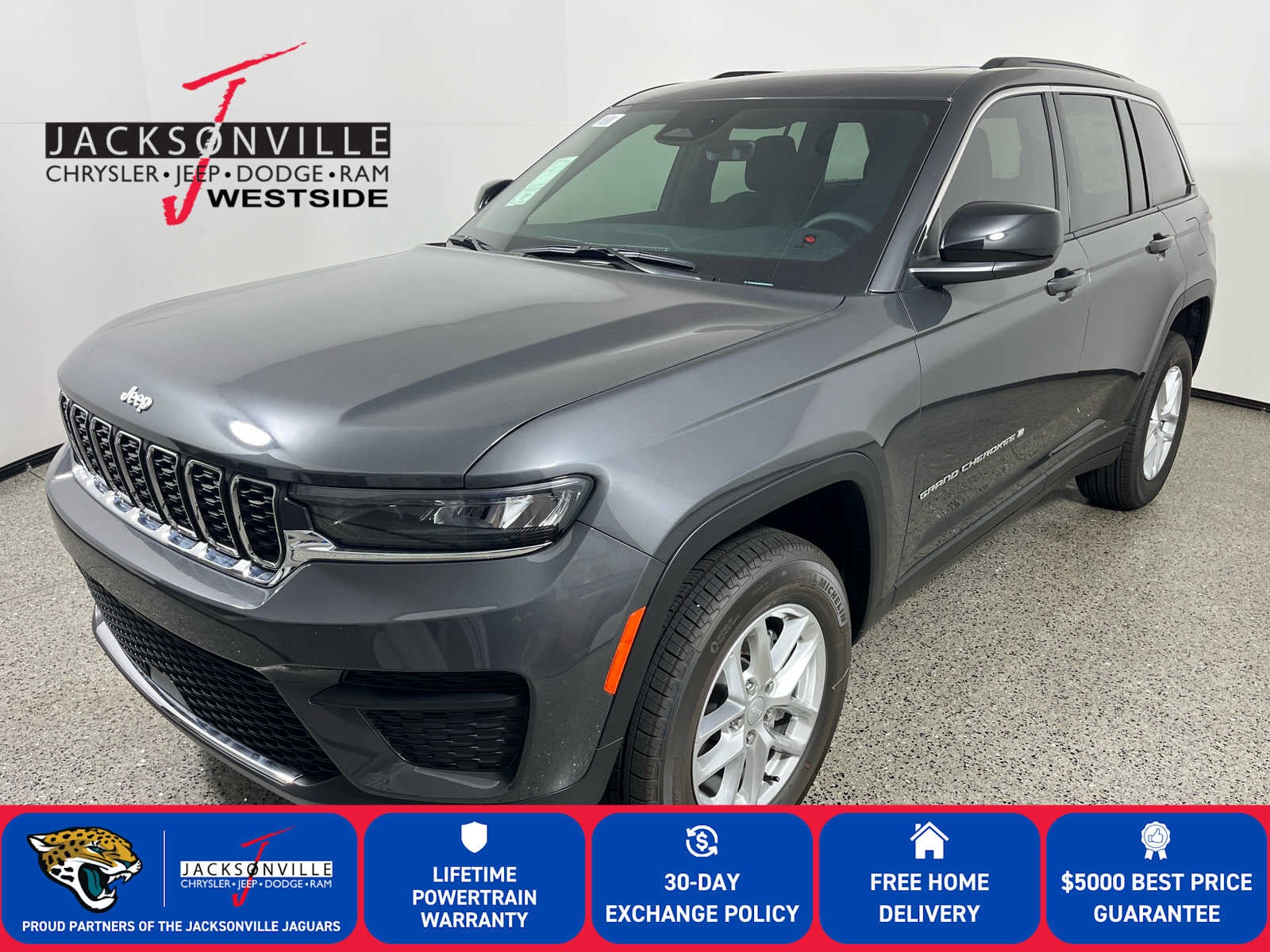 2025 Jeep Grand Cherokee GRAND CHEROKEE LAREDO X 4X2
