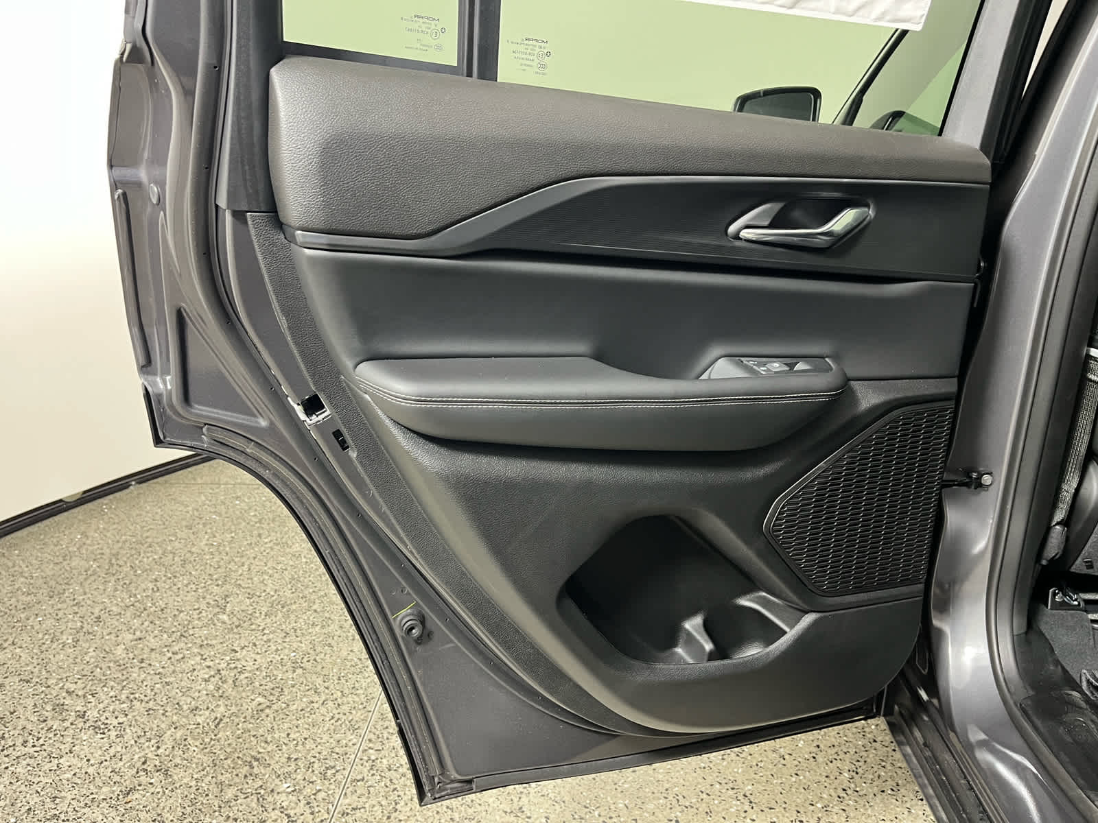 2025 Jeep Grand Cherokee GRAND CHEROKEE LAREDO X 4X2