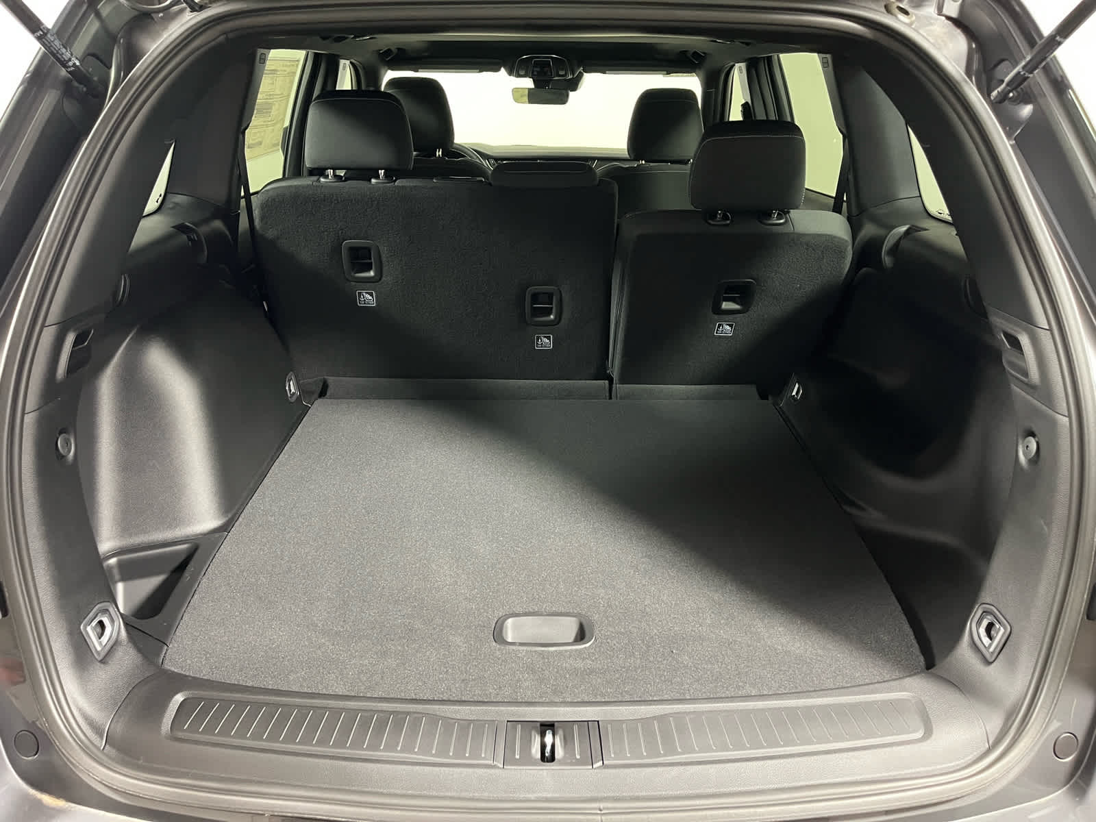 2025 Jeep Grand Cherokee GRAND CHEROKEE LAREDO X 4X2