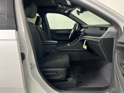 2025 Jeep Grand Cherokee GRAND CHEROKEE LAREDO X 4X2