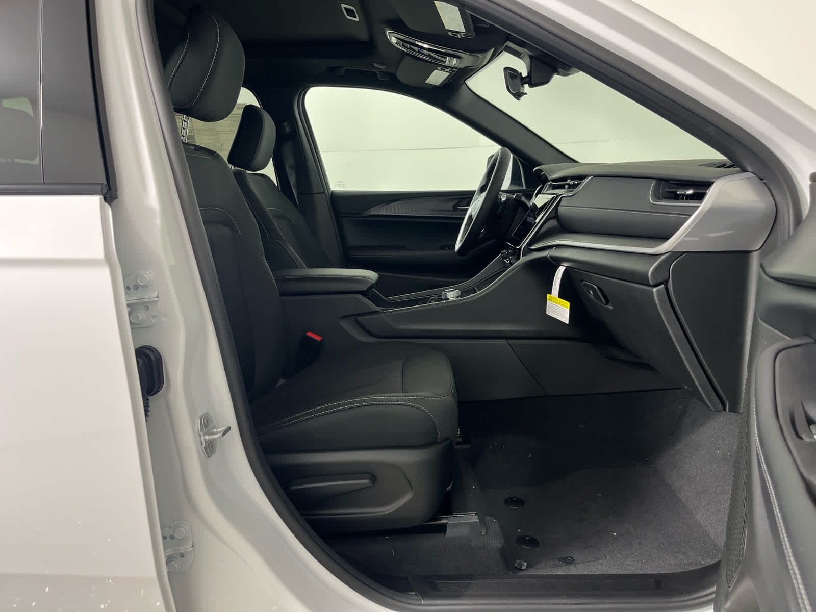 2025 Jeep Grand Cherokee GRAND CHEROKEE LAREDO X 4X2