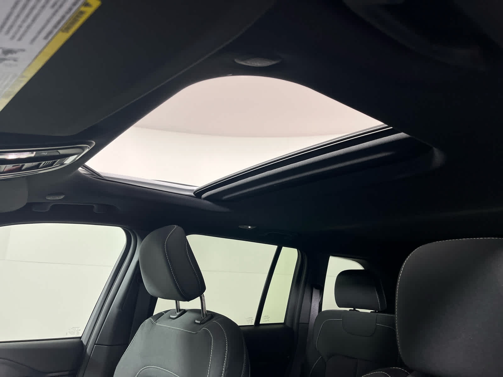 2025 Jeep Grand Cherokee GRAND CHEROKEE LAREDO X 4X2