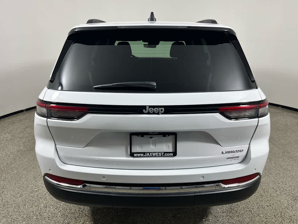 2026 Jeep Grand Cherokee Laredo
