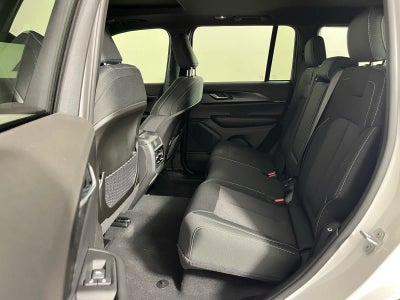 2026 Jeep Grand Cherokee Laredo X