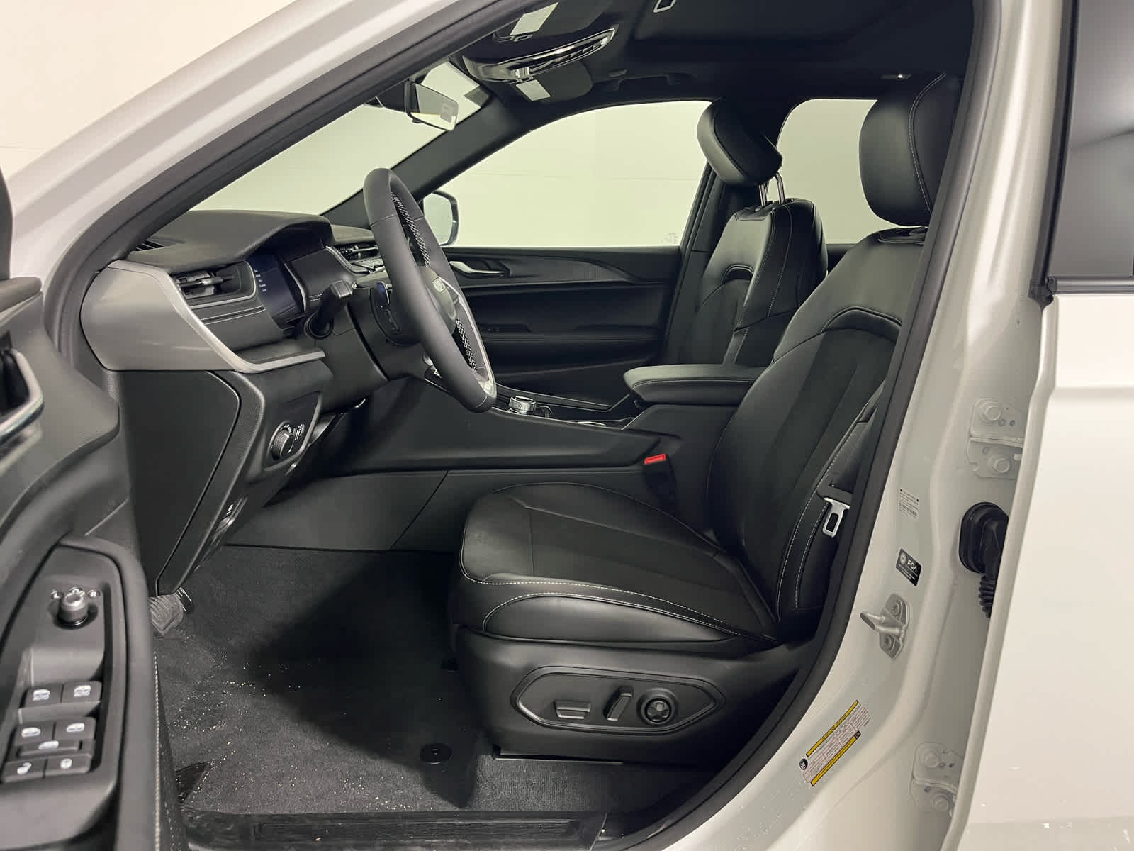 2025 Jeep Grand Cherokee GRAND CHEROKEE ALTITUDE X 4X2