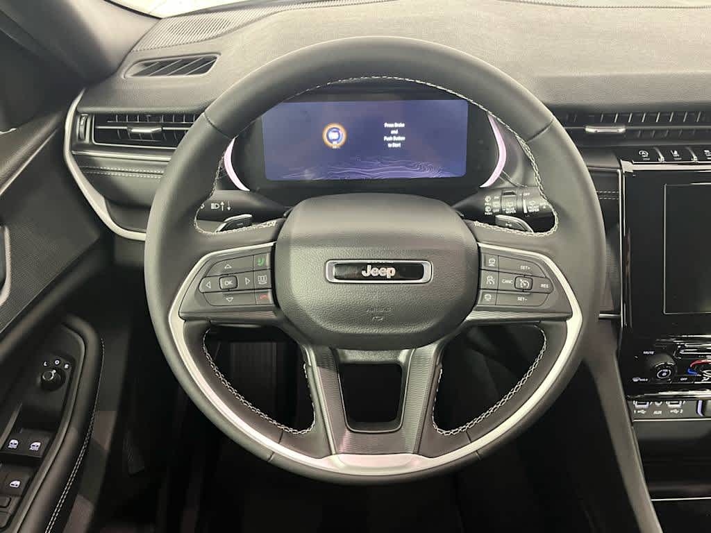 2026 Jeep Grand Cherokee Laredo