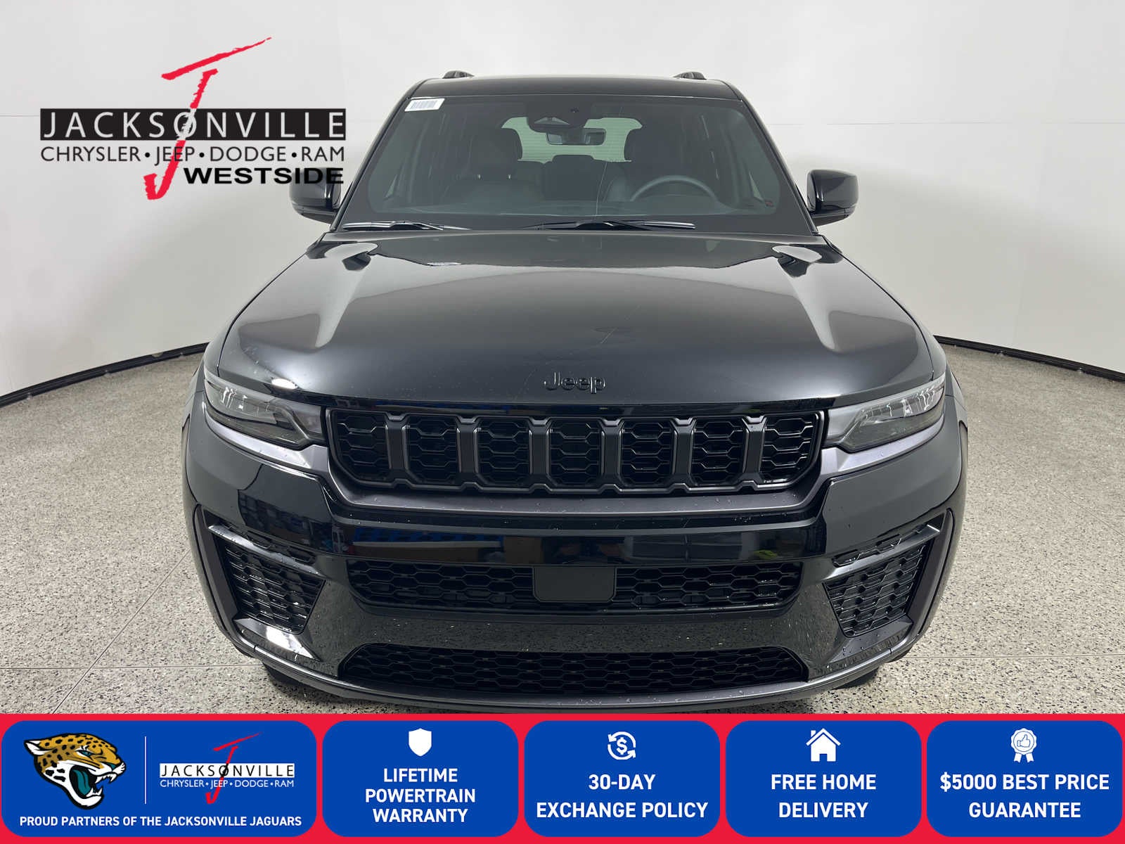 2026 Jeep Grand Cherokee Laredo Altitude