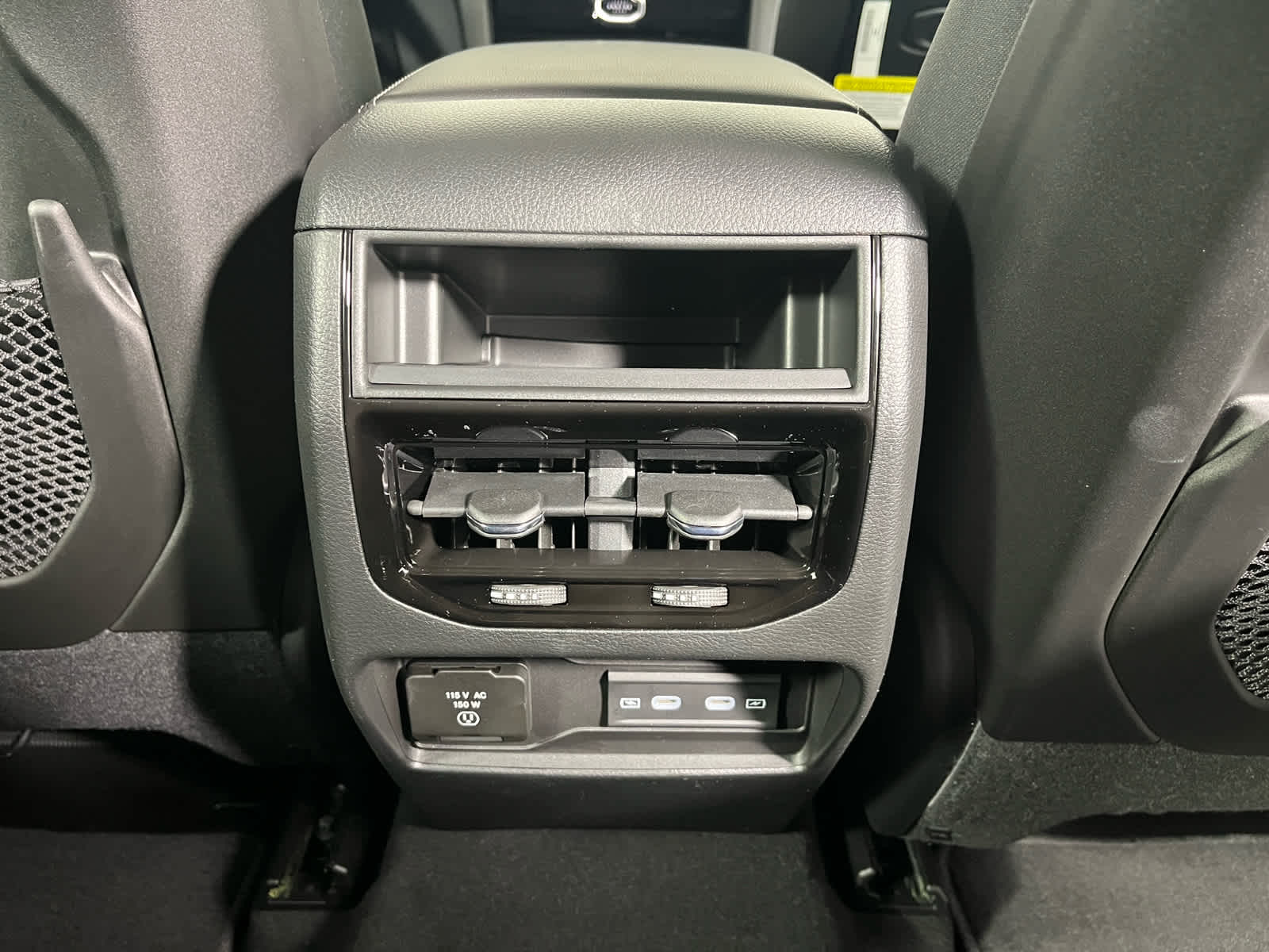 2026 Jeep Grand Cherokee GRAND CHEROKEE LAREDO ALTITUDE 4X2