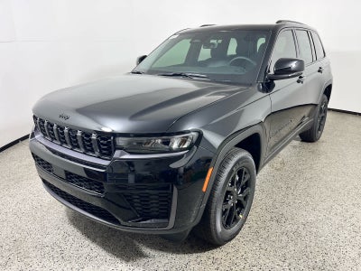 2026 Jeep Grand Cherokee Laredo Altitude