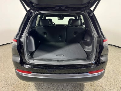 2026 Jeep Grand Cherokee Laredo Altitude