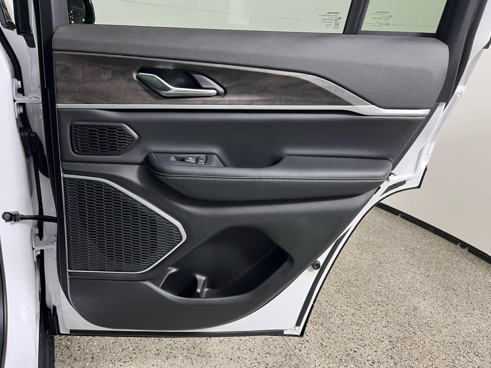 2026 Jeep Grand Cherokee GRAND CHEROKEE LIMITED 4X2